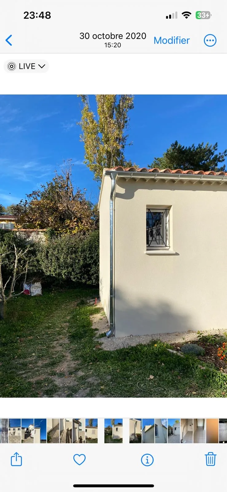 Gouttière aluminium blanc maison provençale, vue angle — Vaucluse